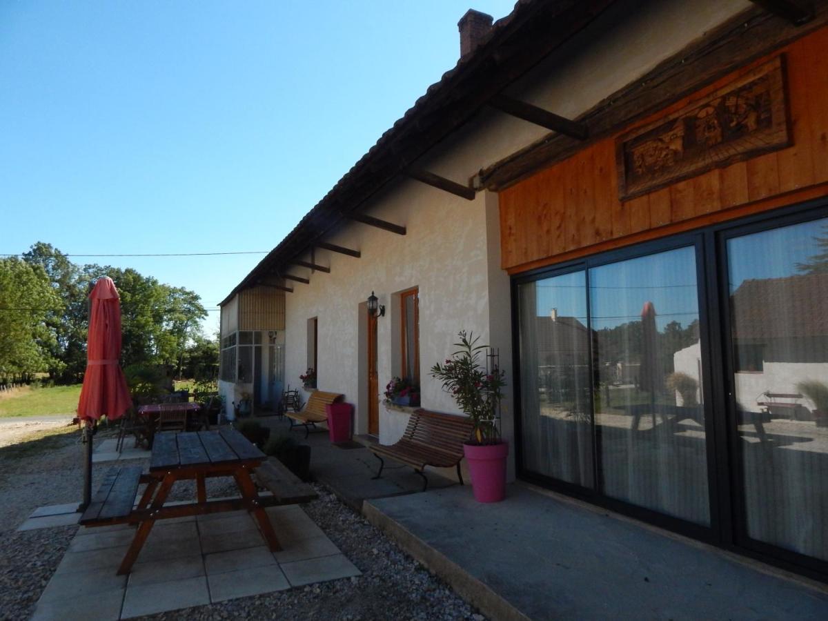Gite Chez Marcel Et Bea La Chapelle-Saint-Sauveur  Екстериор снимка